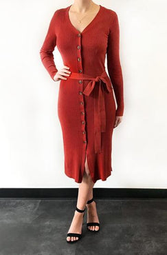 Gorgeous fitted dress or cardigan in brick