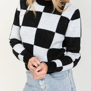 Color Blocked Checkered Crew Neck