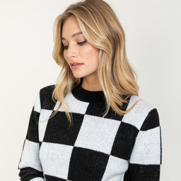 Color Blocked Checkered Crew Neck