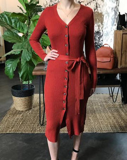 Gorgeous fitted dress or cardigan in brick
